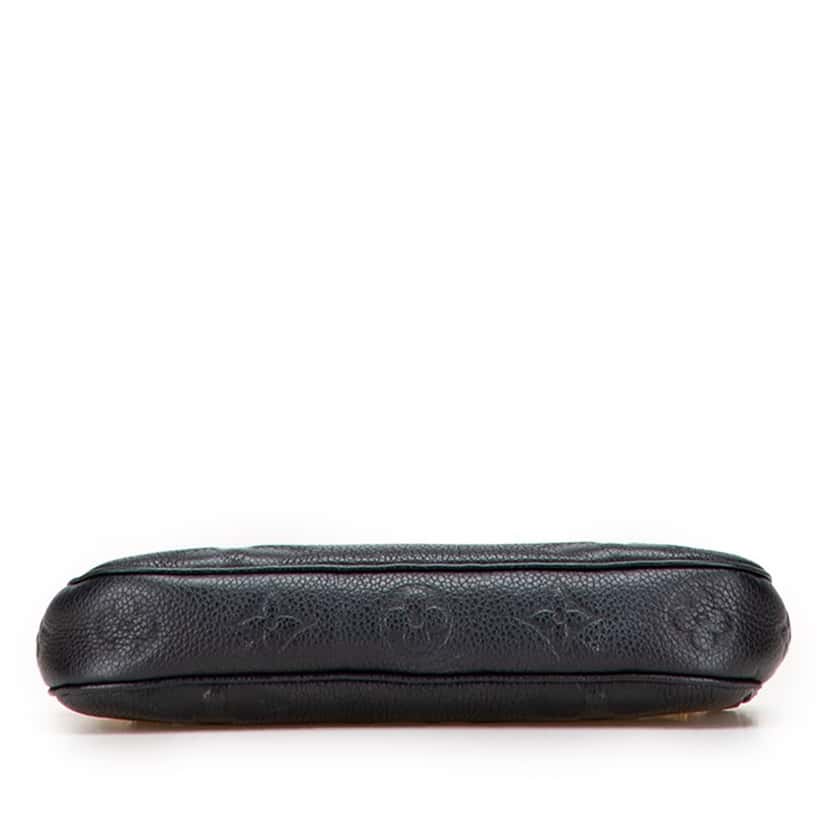 Louis Vuitton Monogram Giant Empreinte Multi Pochette Accessoires Pouch Black Leather Good condition - Inside View