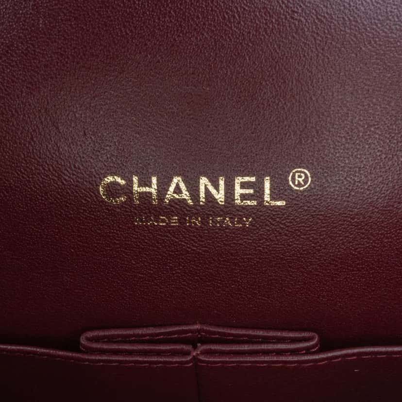 Chanel Maxi Classic Caviar Double Flap Black Leather Good condition - Box View