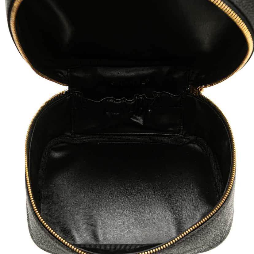 Chanel CC Caviar Vanity Bag Black Leather Good condition - Model View