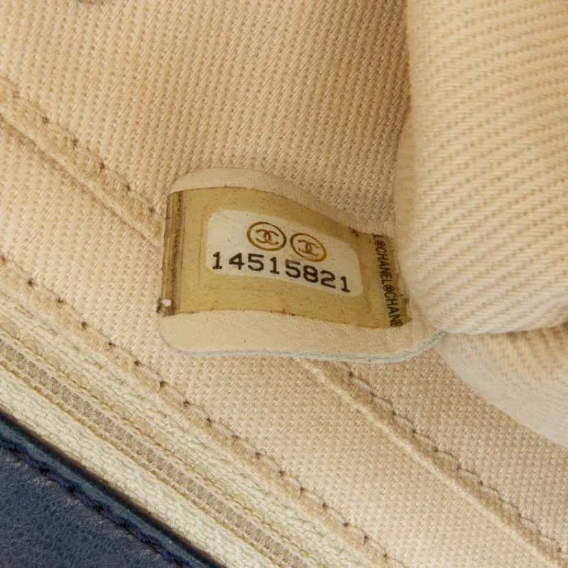 Chanel Quilted Patent In The Business Flap Blue Leather Good condition - Box View