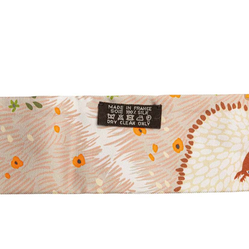 Hermès Dans un Jardin Anglais Silk Twilly Scarf Brown Silk Very good condition - Inside View