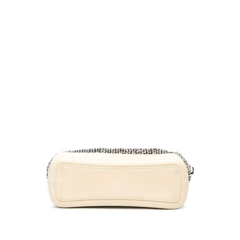 Chanel Medium Tweed and Lambskin Gabrielle Crossbody Blue Tweed Very good condition - Inside View
