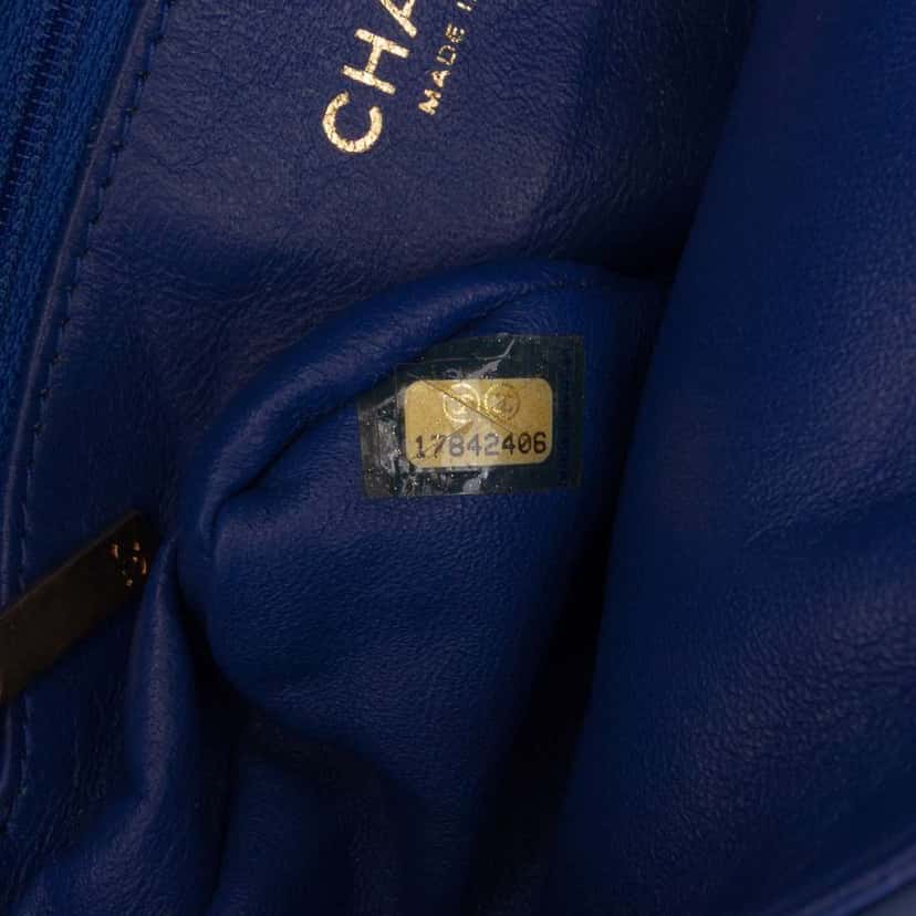 Chanel CC Quilted Lambskin Foldover Clutch Blue Leather Good condition - Box View