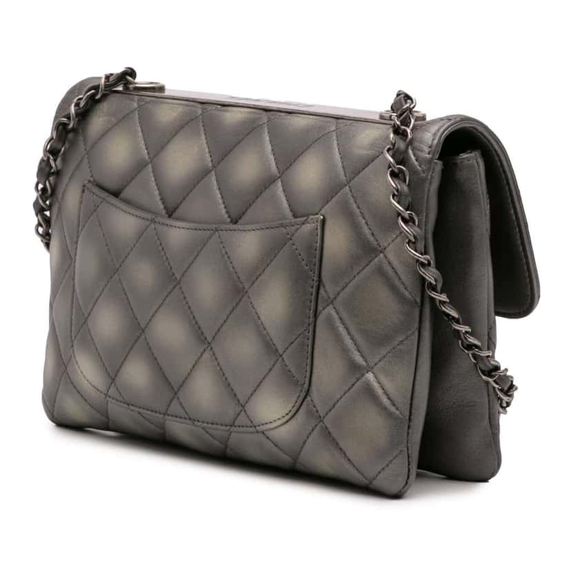 Chanel Quilted Metallic Lambskin Trendy CC Flap Grey Leather Very good condition - Back View
