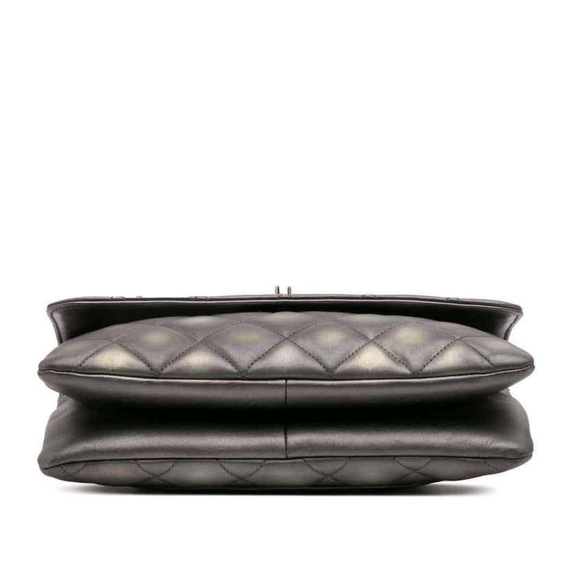 Chanel Quilted Metallic Lambskin Trendy CC Flap Grey Leather Very good condition - Inside View