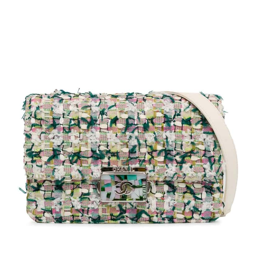 Chanel Tweed Beauty Lock Flap Bag Green Tweed Good condition - Front View