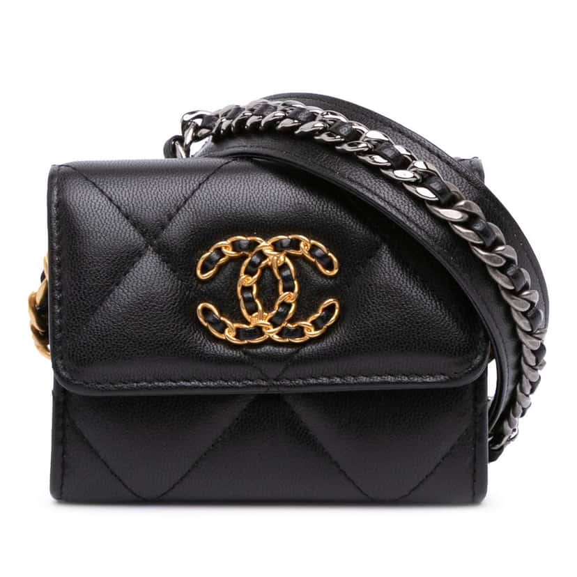 Chanel Lambskin 19 Flap Coin Purse With Chain Black Leather Very good condition - Front View