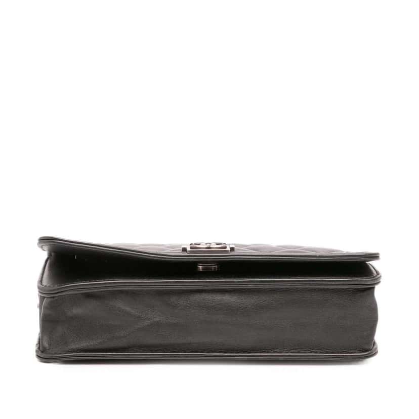 Chanel Quilted Lambskin Boy Wallet On Chain Black Leather Good condition - Inside View