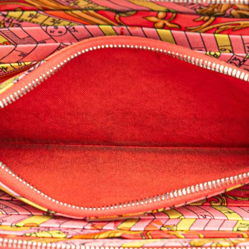 Hermès Epsom Silk in Clasique Long Wallet Pink Leather Good condition - Model View