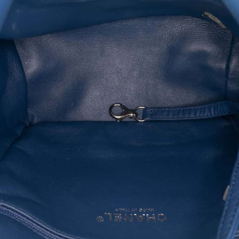 Chanel Sequin Waterfall Backpack Blue Polyester Very good condition - Model View