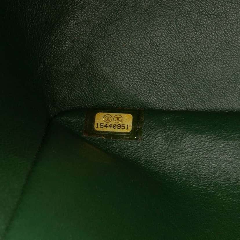 Chanel Jumbo Classic Patent Double Flap Green Leather Good condition - Box View