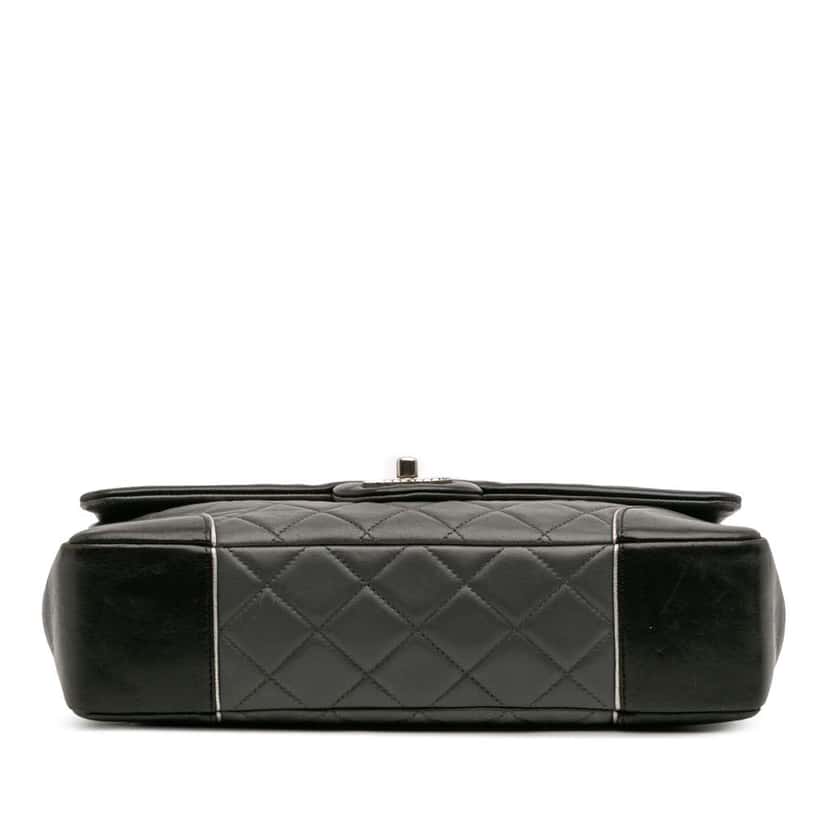 Chanel Paris Salzburg Jumbo Bicolor Quilted Lambskin Tyrolean Flap Grey Leather Good condition - Inside View