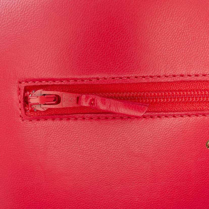 Chanel Quilted Caviar Boy Wallet on Chain Red Leather Good condition - Box View