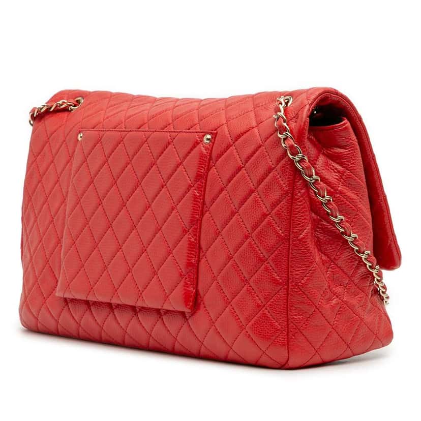 Chanel XXL Quilted Calfskin Travel Flap Red Leather Good condition - Back View