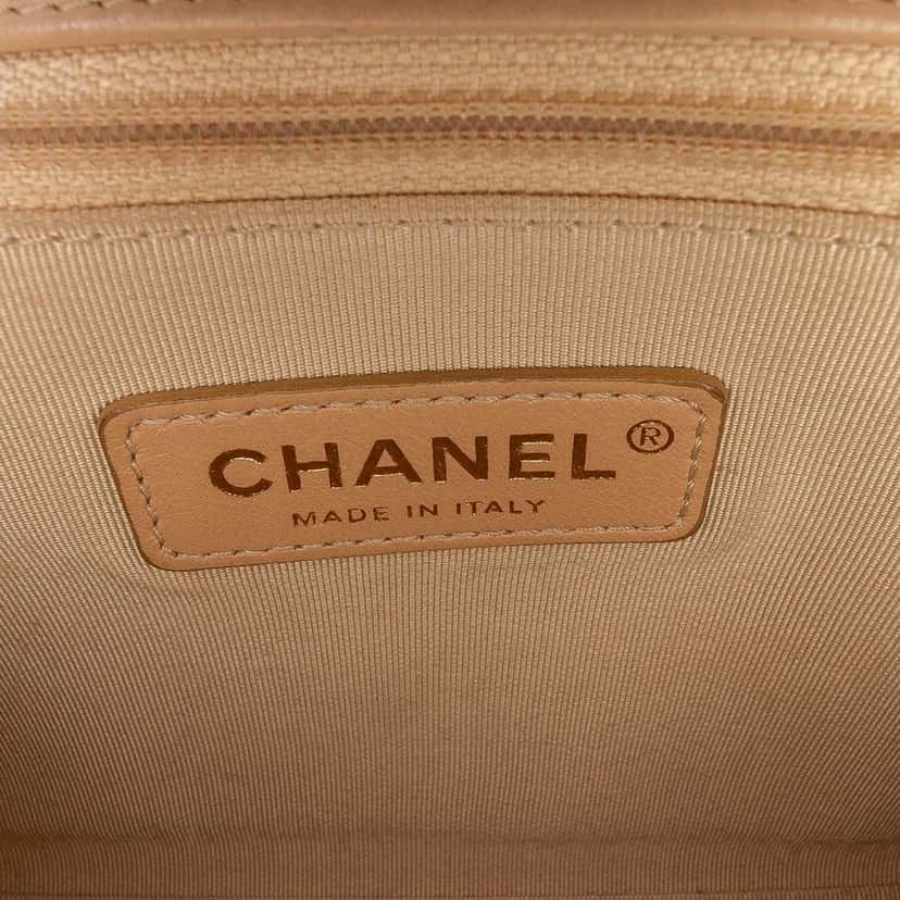 Chanel Medium Quilted Calfskin Label Click Flap Brown Leather Very good condition - Box View