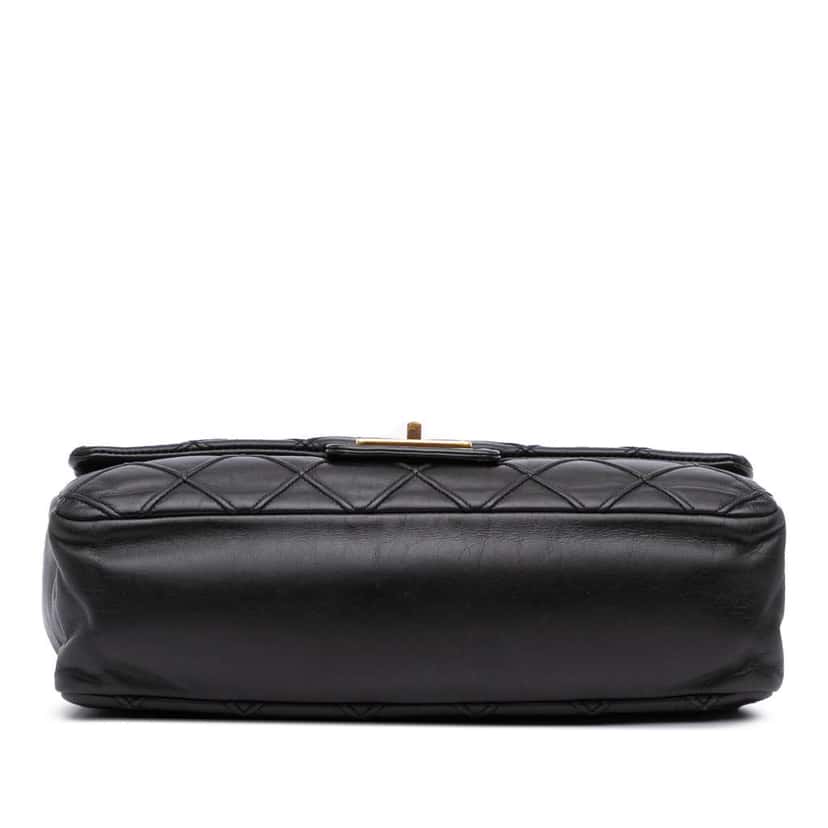 Chanel Large Reissue 2.55 Diamond Debossed Calfskin Cosmos Flap Black Leather Good condition - Inside View