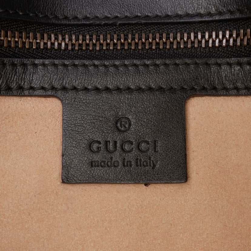 Gucci Medium GG Marmont Matelasse Leather Shoulder Bag Black Leather Good condition - Box View