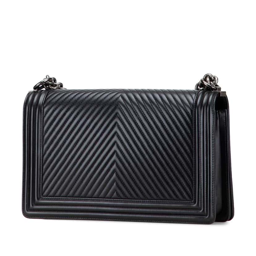 Chanel Medium Chevron Calfskin Boy Flap Black Leather Good condition - Back View