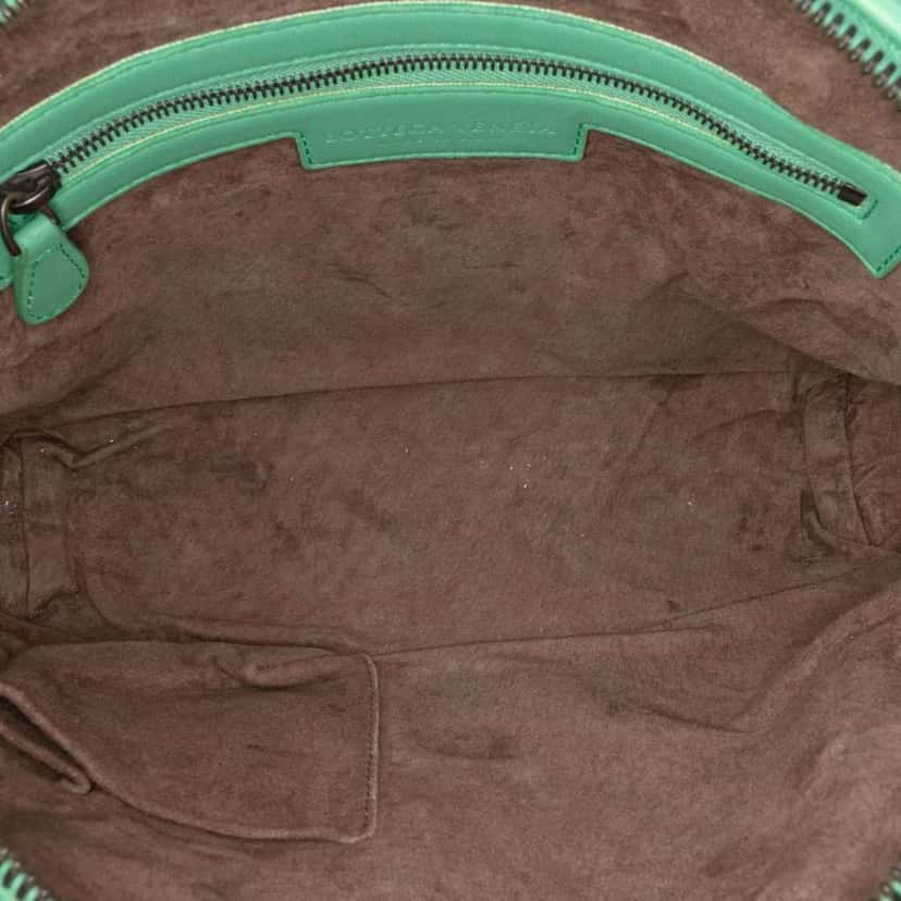 Bottega Veneta Nappa Intrecciato Nodini Crossbody Green Leather Good condition - Model View