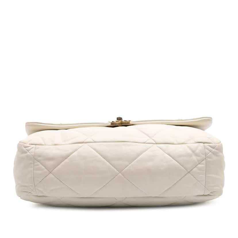 Chanel Maxi Lambskin 19 Flap White Leather Very good condition - Inside View
