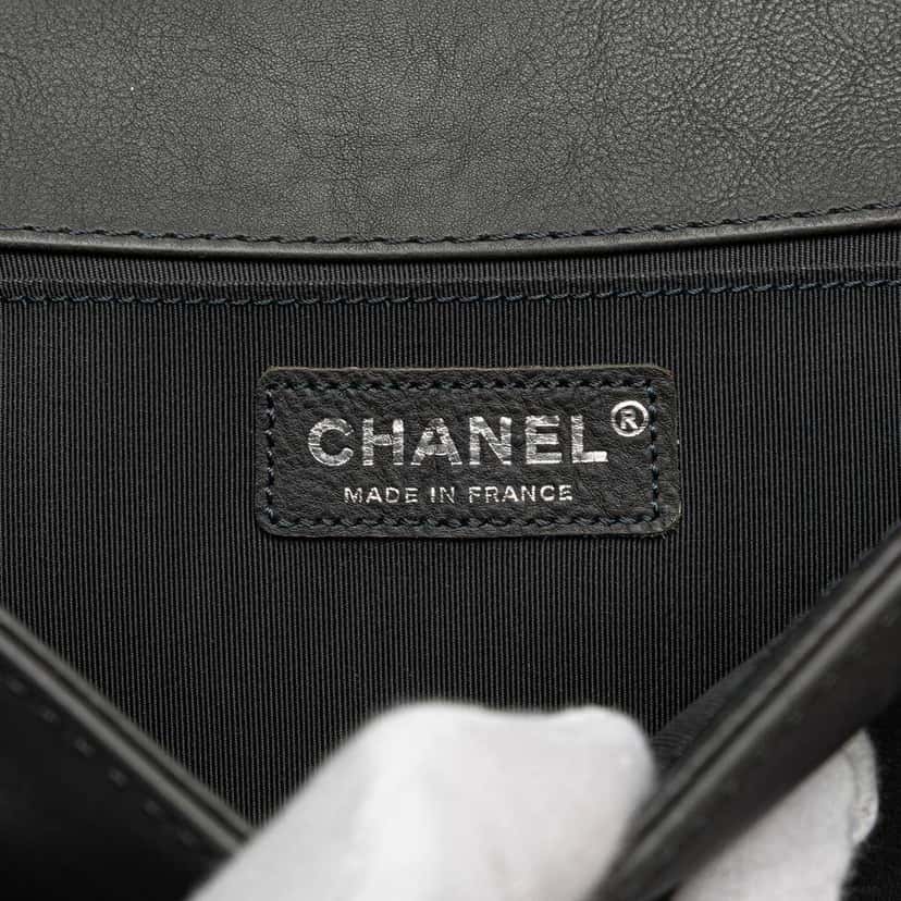 Chanel Paris-Dallas Old Medium Quilted Calfskin Cowboy Boy Flap Grey Leather Good condition - Box View
