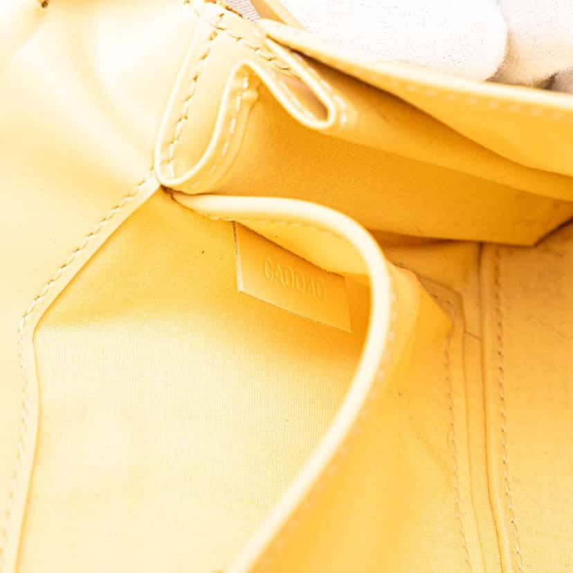 Louis Vuitton Epi Honfleur Yellow Leather Good condition - Box View