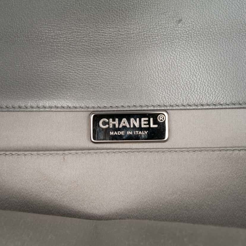 Chanel Quilted Lambskin Boy Flap Clutch Silver Leather Good condition - Box View