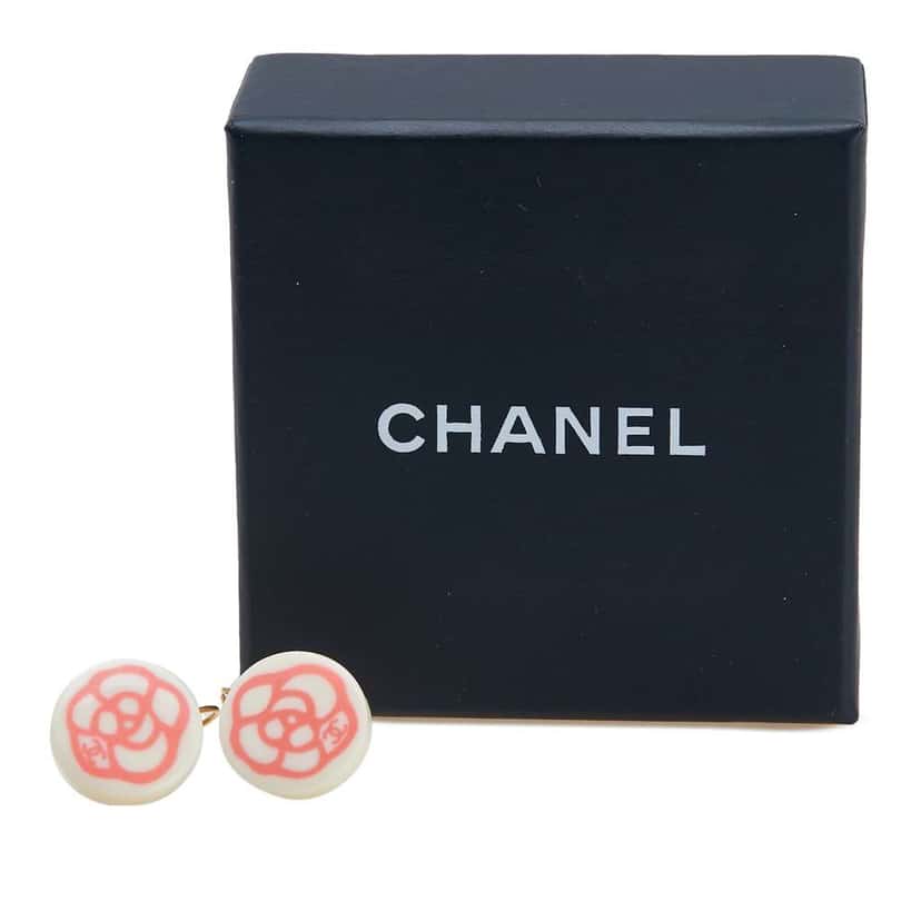 Chanel Resin Camellia Clip-On Drop Earrings White Good condition - Model View