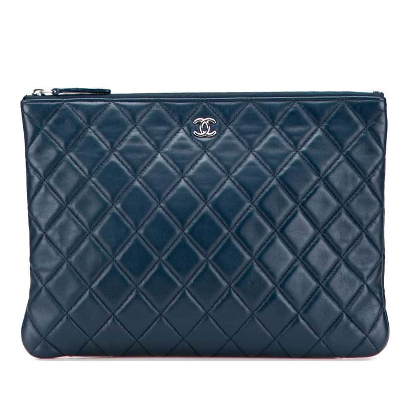 Chanel Medium Quilted Lambskin O Case Clutch Blue Leather Good condition - Front View