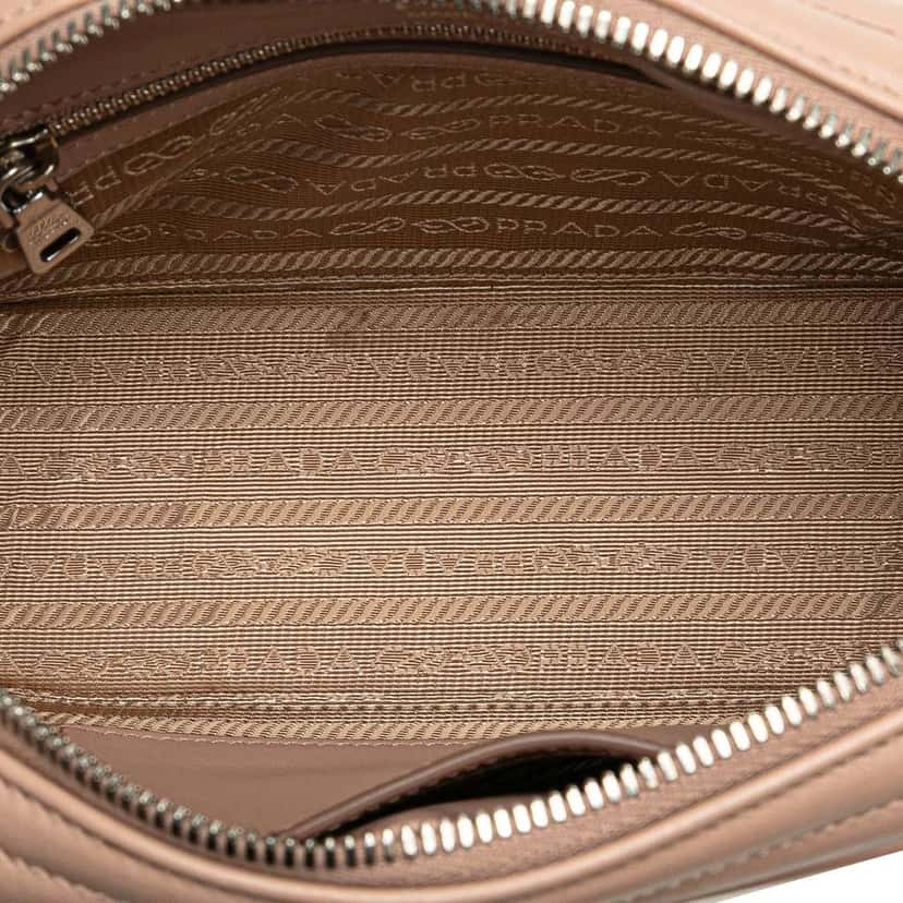 Prada Soft Calf Diagramme Crossbody Brown Leather Good condition - Model View