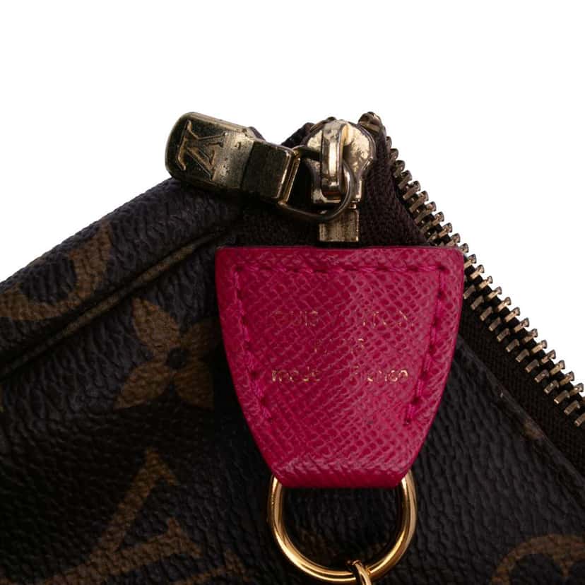 Louis Vuitton Monogram Giraffe Christmas Mini Pochette Accessoires Brown Canvas Good condition - Box View