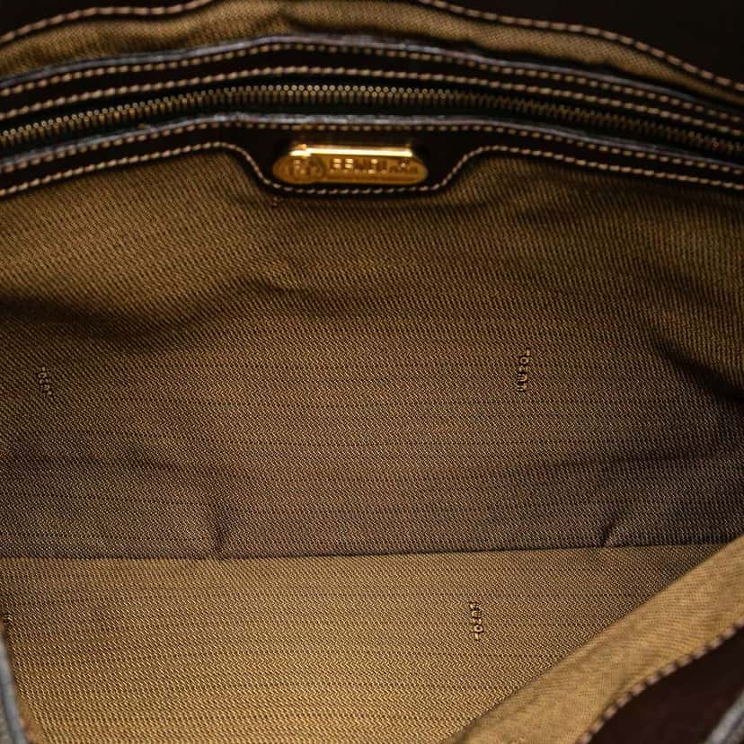 Fendi Zucca Canvas Shoulder Bag Brown Canvas Good condition - Model View