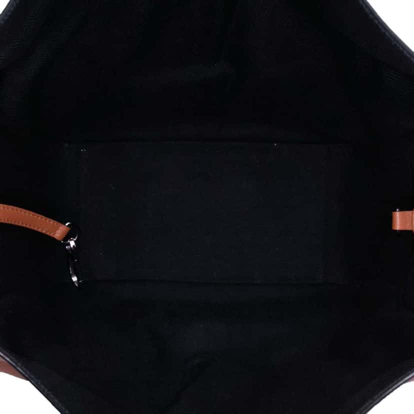 Loewe Small Leather Hammock Bag Brown Leather Good condition - Model View