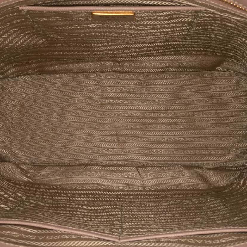 Prada Large Saffiano Lux Galleria Double Zip Satchel Brown Leather Good condition - Model View