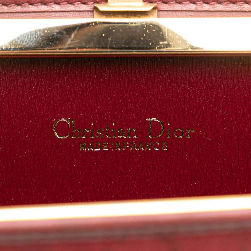 Dior Honeycomb Canvas Clutch With Chain Red Canvas Good condition - Box View