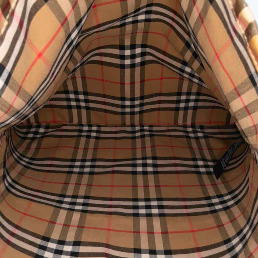 Burberry House Check Coated Canvas Tote Brown Canvas Good condition - Model View
