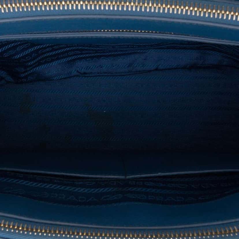 Prada Medium Saffiano Lux Galleria Double Zip Satchel Blue Leather Good condition - Model View