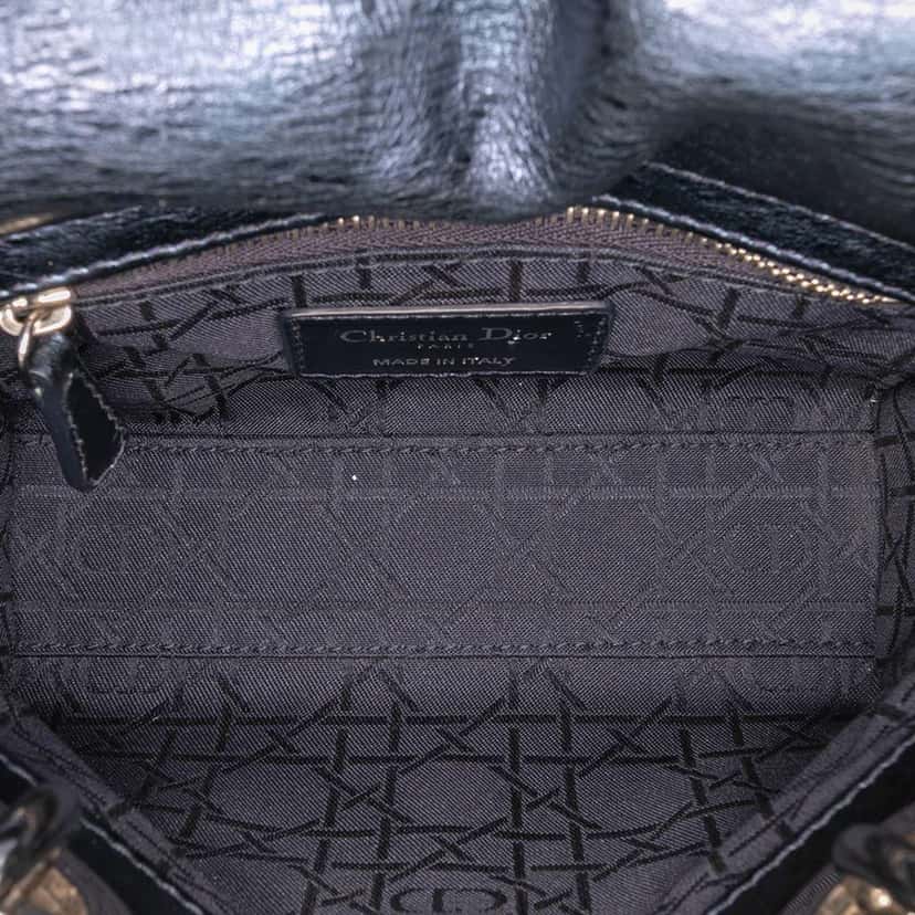 Dior Mini Crinkled Calfskin Cannage Lady Dior Blue Leather Good condition - Model View