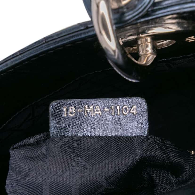 Dior Mini Crinkled Calfskin Cannage Lady Dior Blue Leather Good condition - Box View