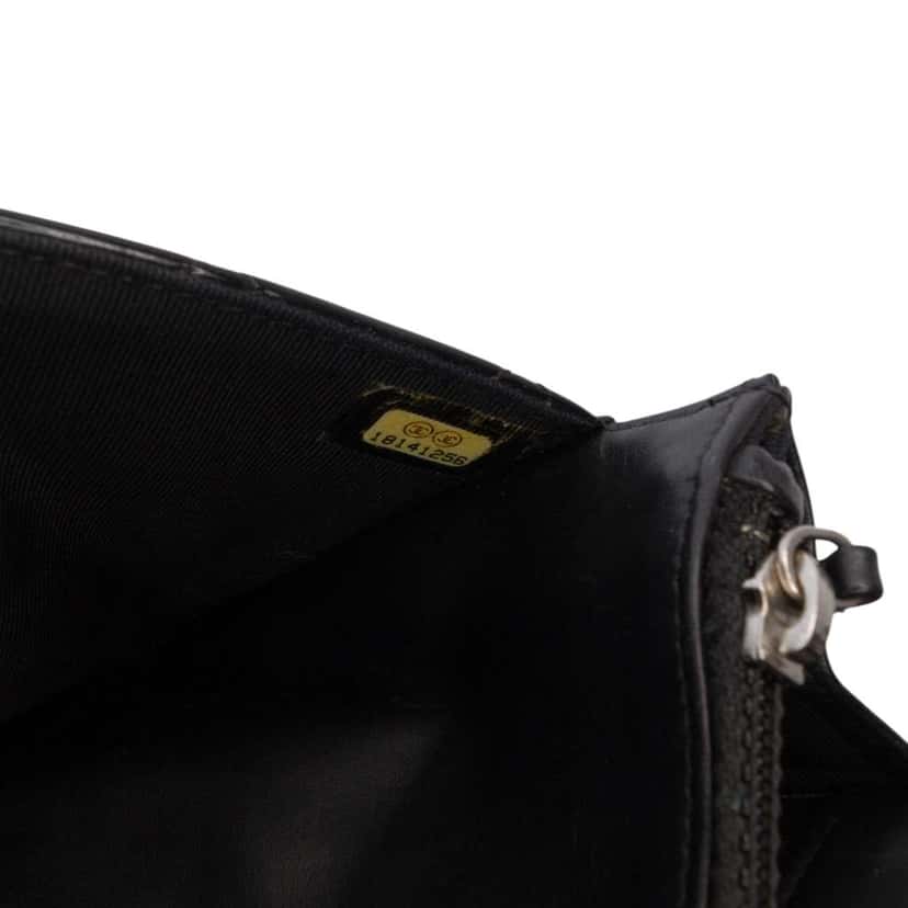 Chanel CC Quilted Patent Wallet On Chain Black Leather Good condition - Model View