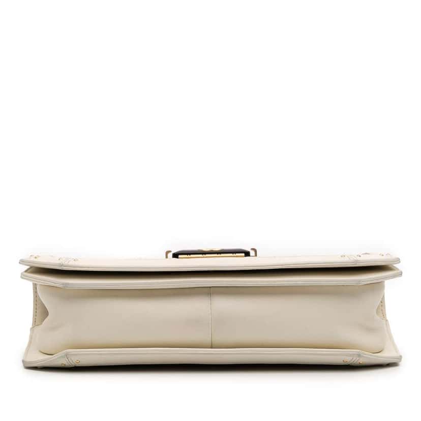Chanel Medium Quilted Calfskin Octagon CC Clasp Flap White Leather Very good condition - Inside View