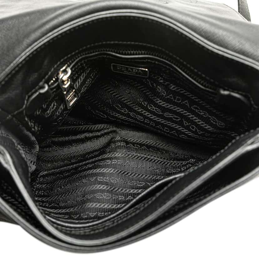Prada Saffiano Righe Sound Lock Crossbody Black Leather Good condition - Model View