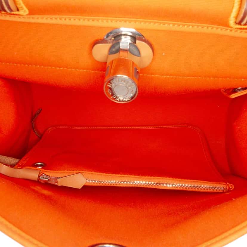 Hermès Toile Herbag Zip 31 Orange Canvas Good condition - Model View