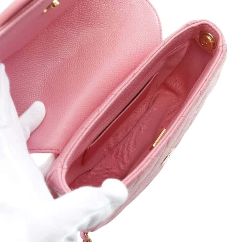 Chanel Mini Quilted Caviar CC Messenger Flap Pink Leather Good condition - Inside View