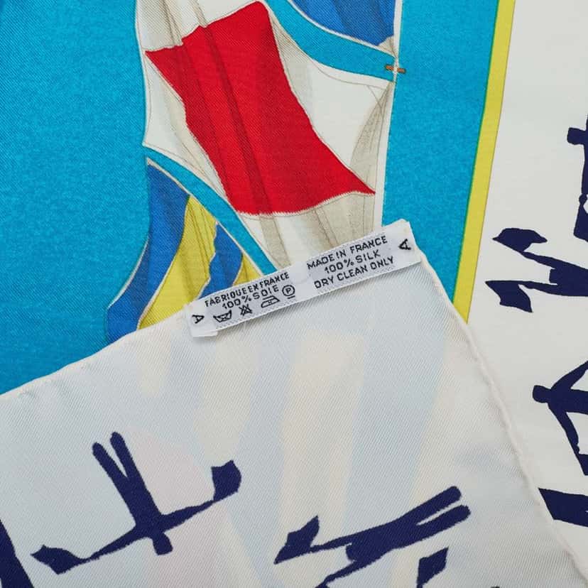 Hermès En Course Silk Scarf Blue Silk Good condition - Box View