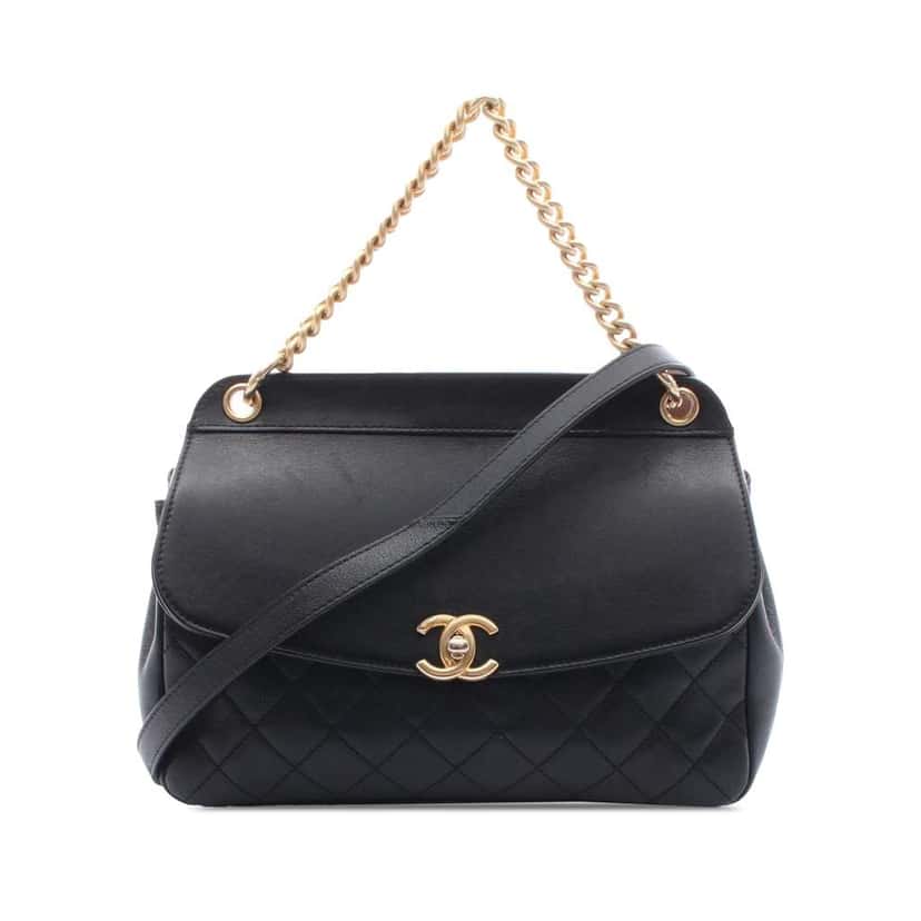 Chanel Quilted Lambskin Curved Flap Black Leather Good condition - Front View