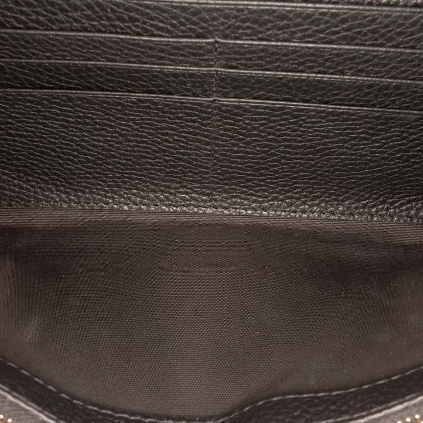 Valentino Pebbled Calfskin Rockstud Flip Lock Wallet On Chain Black Leather Good condition - Model View