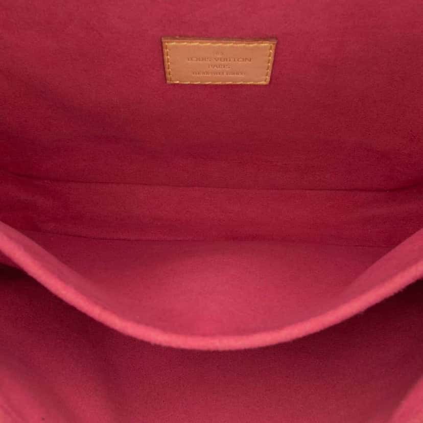 Louis Vuitton Monogram Patches Pochette Metis Brown Canvas Good condition - Model View