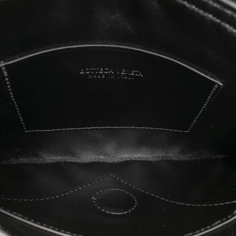 Bottega Veneta Calfskin Intrecciato Solstice Phone Pouch Black Leather Very good condition - Model View