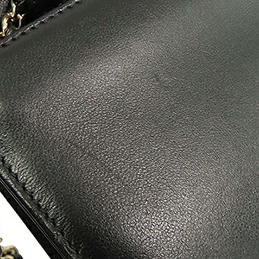 Chanel CC Stitched Lambskin Clutch With Chain Black Leather Good condition - Box View